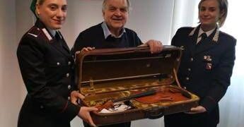 Ritrovata la viola rubata al fratello di Prodi, denunciato un minorenne