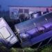 Scontro tra autocarro e macchina nel Modenese: 3 morti