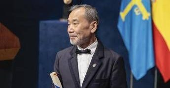 Svolta narrativa per Murakami, nel nuovo romanzo la sua prima protagonista femminile