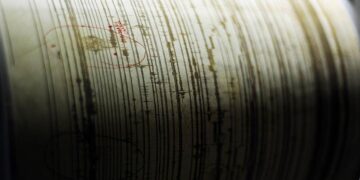 Terremoto oggi in Cina, violenta scossa di magnitudo 7 scuote il Tibet