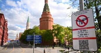 Ucraina, Cremlino: “Colloqui di pace fermi perché Usa hanno altre priorità”