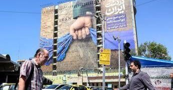 Usa-Iran, Stretto di Hormuz e negoziati: i messaggi di Trump e lo scenario