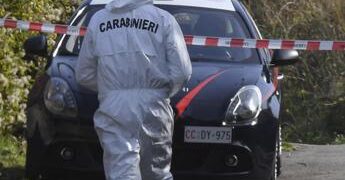 Varese, 40enne ucciso a colpi di arma da fuoco: corpo trovato in parcheggio
