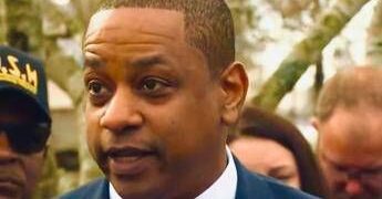 Virginia, ex vicegovernatore uccide la moglie e si suicida: tragedia davanti ai figli