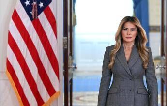Vittime Epstein contro Melania: “Protegge i potenti e scarica su di noi”