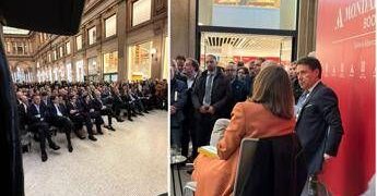 ‘Una nuova primavera’, da Schlein a Fratoianni centrosinistra schierato per il libro di Giuseppe Conte