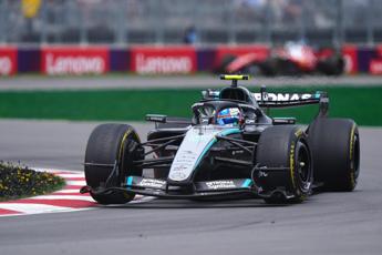Antonelli, ritiro nel Gp Barcellona dopo rischio penalità. Cos’è successo in Formula 1