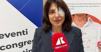 Cancro seno, oncologa Arpino: “Percorsi uniformi per accesso ai test genomici”