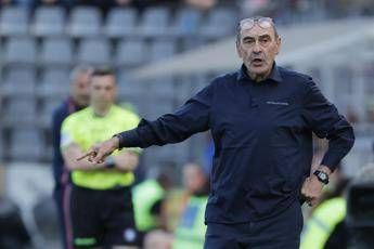 Caos Roma-Lazio, Sarri all’attacco: “Se si gioca domenica alle 12 non vado, fossi il presidente non presenterei la squadra”