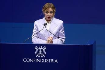Confindustria, Meloni: “Subito cantiere comune per riforma radicale burocrazia in Italia”