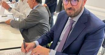 Contratti, rinnovato ccnl lavanderie industriali 2026-2028, per 25mila addetti +188 euro al mese