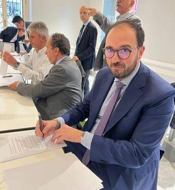 Contratti, rinnovato ccnl lavanderie industriali 2026-2028, per 25mila addetti +188 euro al mese