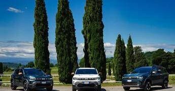 Dacia Duster e Bigster Hybrid-G 150 4×4: GPL, ibrido e trazione elettrica