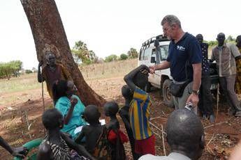 Dall’Oglio (Cuamm): ‘Ebola fa paura anche in Uganda, focolaio in Congo è una polveriera’