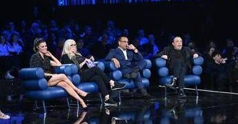 ‘Dalla strada al palco’ oggi 23 maggio: gli ospiti dell’ultimo appuntamento