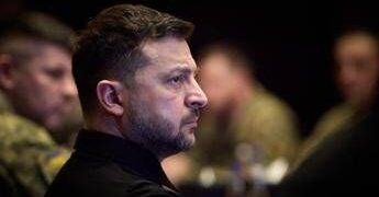 Devastante attacco russo all’Ucraina, Zelensky promette: “Risponderemo”