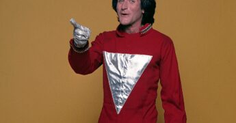 È morto Howard Storm, il regista di ‘Mork & Mindy’: aveva 94 anni