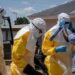 Ebola, Save the Children: “Virus avanti a velocità mai vista prima. Un morto su 4 è un bambino”
