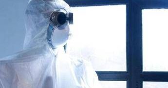Ebola, medico contagiato e guarito: “Allerta resti massima, malattia devastante”