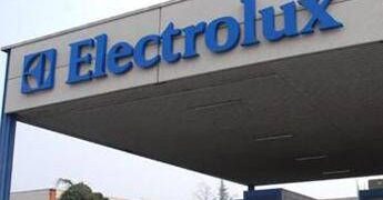 Electrolux, annuncia 1.700 esuberi in Italia e chiude lo stabilimento di Cerreto d’Esi
