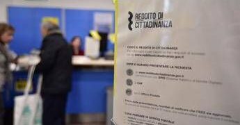 Extracomunitario percepì Rdc senza diritto, giudice lo assolve: “Colpa del Caf”
