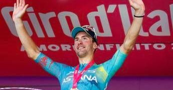 Giro d’Italia, Bettiol vince la 13esima tappa: Eulalio sempre in rosa