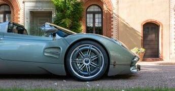 Il Cyber Tyre Pirelli supera l’esame della Pagani Utopia