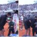 Internazionali, Sinner e l’abbraccio (commovente) con un raccattapalle