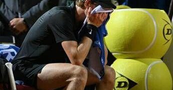 Internazionali, allarme Sinner? Fatica e problemi fisici con Medvedev