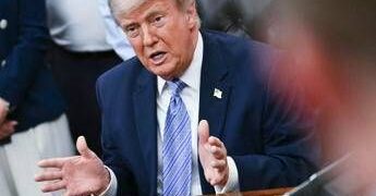 Iran, Trump: “Guerra finirà presto”. Axios: “Il presidente valuta ultimo grande attacco”