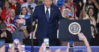 Iran-Usa, Trump vuole modificare l’accordo: le nuove condizioni sul nucleare