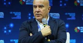 Lavoro, De Luca: “Festival 2027 a fine aprile in coincidenza del 1° maggio alla Nuvola di Roma”