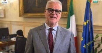 Lavoro, Zangrillo: “Priorità assoluta per governo, Festival luogo confronto”
