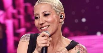 Malika Ayane e la sveglia alle 5 per andare a correre: “Ho imparato a sfidare i miei limiti”