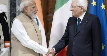 Mattarella incontra Modi: “Intensificare al massimo la nostra collaborazione”. A Villa Pamphilj il bilaterale Italia-India con Meloni