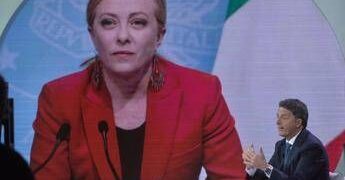 Meloni: “Io furibonda per la campagna di Renzi nelle stazioni? Non è vero”