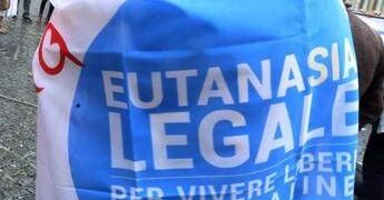 Nuovo suicidio assistito in Italia, in Lombardia muore 55enne affetto da sclerosi multipla