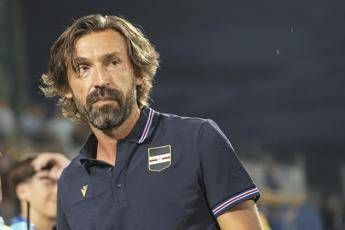 Picierno contro Pirlo: “Firma palloni a Mosca, non sa come stare al mondo con onore e schiena dritta”