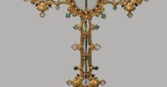 Restaurata la Croce Reliquario della Passione ispirata al leggendario ‘Diamante Fiorentino’