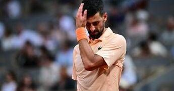 Roland Garros, Djokovic: “Sconfitta dura per me. Qui anno prossimo? Non lo so”