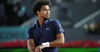 Roland Garros, Fils salta il torneo per infortunio