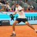 Roland Garros, padre di Jodar litiga con spettatori: “Non vi sedete qui”