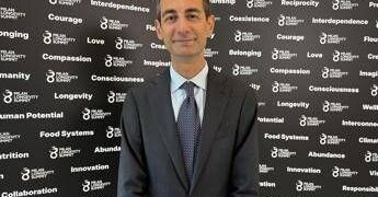 Salute, Guidi (Fineco): “Bene vivere più a lungo ma pianificare anche futuro finanziario”
