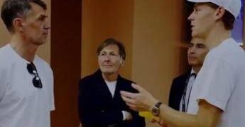 Sinner incontra Maldini agli Internazionali: “Chi vince la Champions?”