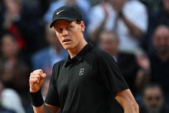 Sinner, obiettivo Roland Garros: data dell’esordio, orario e dove vederlo in tv