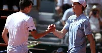 “Sinner un grande, io fortunato”: Cerundolo e l’impresa contro Jannik al Roland Garros