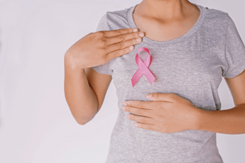 Tumori, esperti: “Biopsia liquida necessaria a 15mila donne con cancro seno, sbloccare 15 mln per test a tutte”