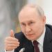 Ucraina, Zelensky chiede a Trump ‘pacchetto invernale’ di armi. Smentita l’ultima conquista di Putin