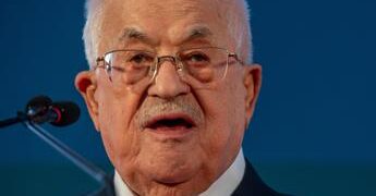 Abbas annuncia elezioni presidenziali palestinesi nel 2027﻿