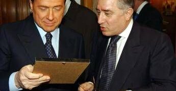Berlusconi e Dell’Utri, archiviate le accuse per le stragi di mafia del 1993: “Nessuna prova”